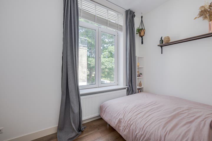 Foto 27 van De Genestetstraat 40