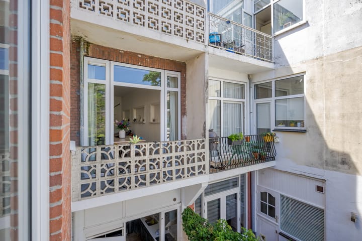 Foto 38 van De Genestetstraat 40