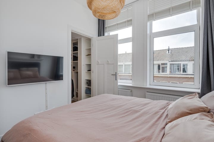 Foto 29 van De Genestetstraat 40