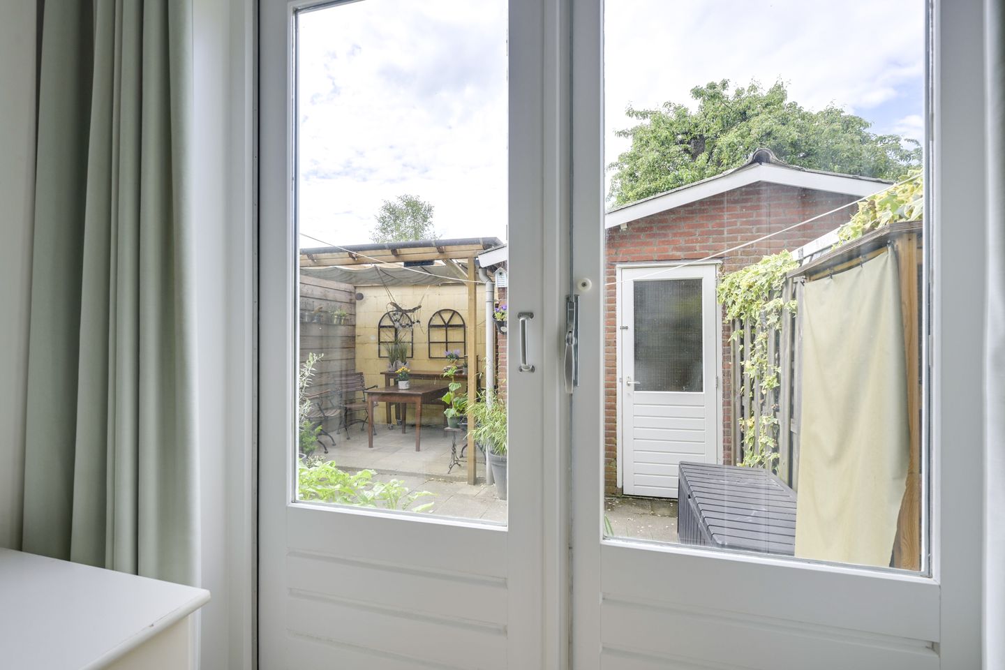 Foto 19 van Burgemeester van Tuyllkade 128