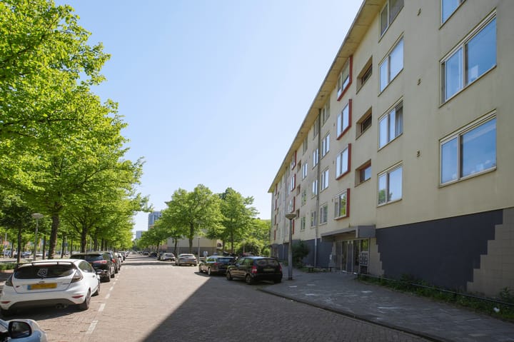 Foto 33 van Robert Fruinlaan 24-3