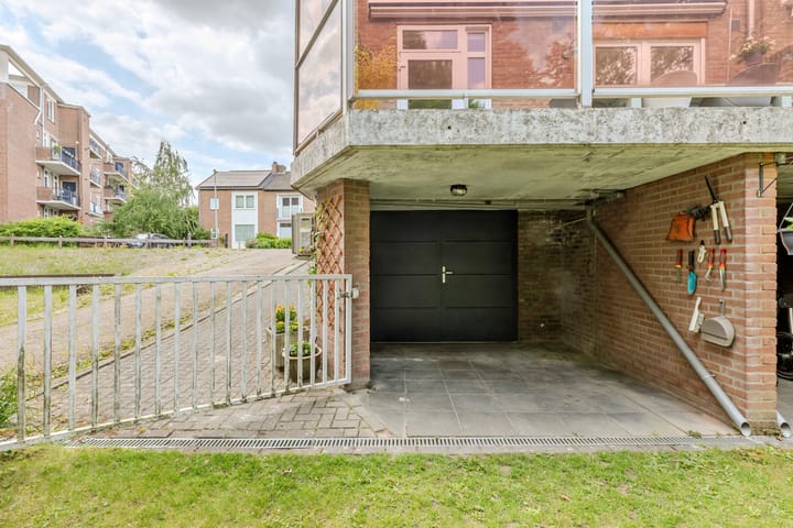 Photo 29 of 13 septemberstraat 2