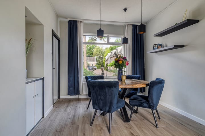 Foto 9 van Julianastraat 8