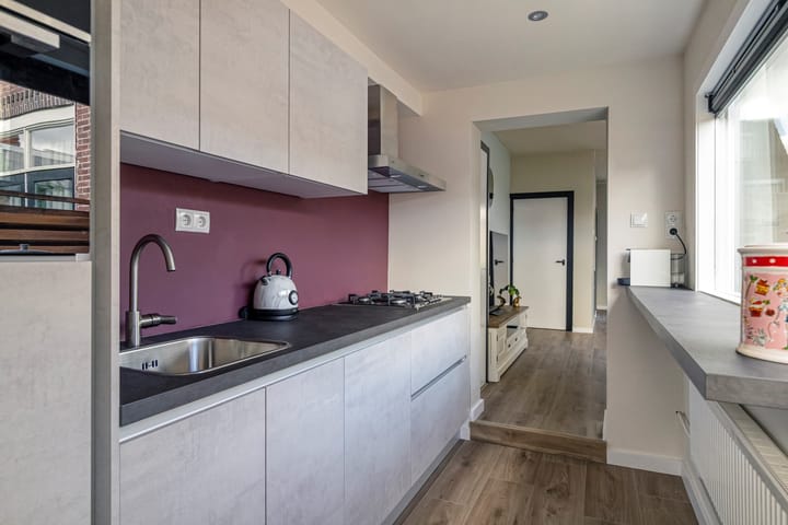 Foto 10 van Julianastraat 8