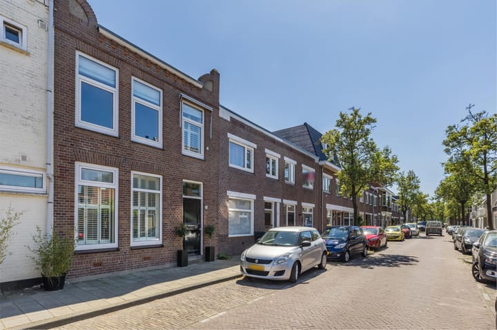Photo 21 of Ben Viljoenstraat 76