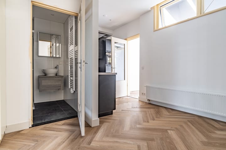 Photo 8 of Vendelstraat 5