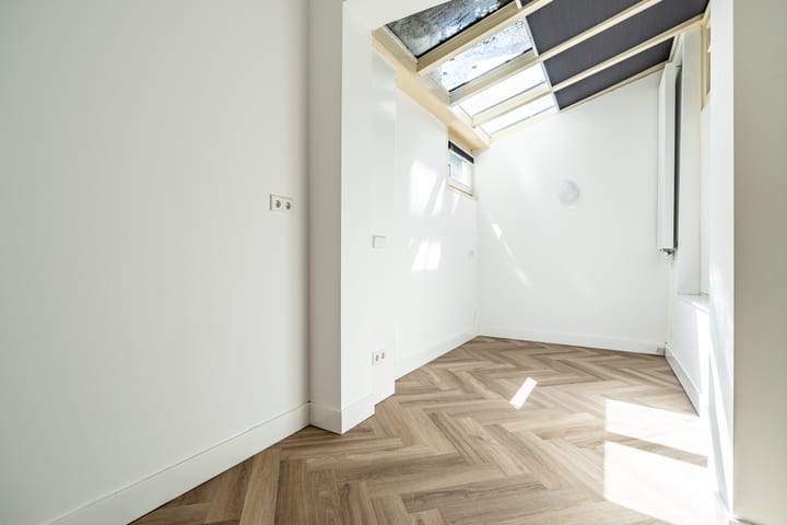 Photo 13 of Vendelstraat 5