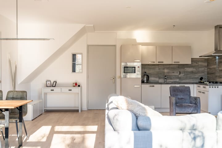 Foto 11 van Larixstraat 68