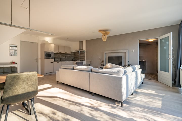 Foto 12 van Larixstraat 68