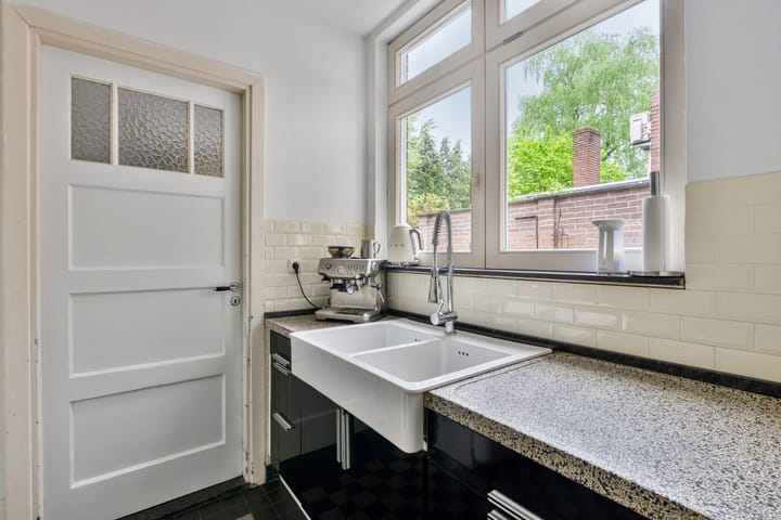 Photo 10 of Rozenkransstraat 28