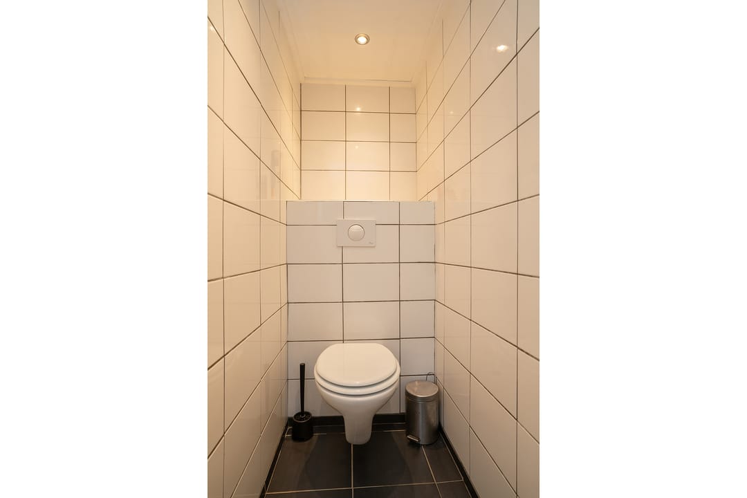 Photo 7 of Boulevard 1945 288