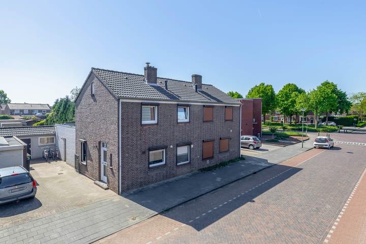 Foto 1 van Parklaan 9