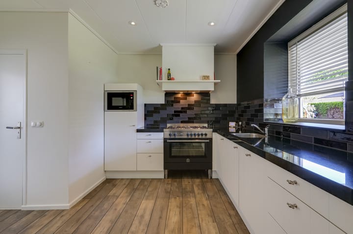 Foto 26 van Schoolstraat 13