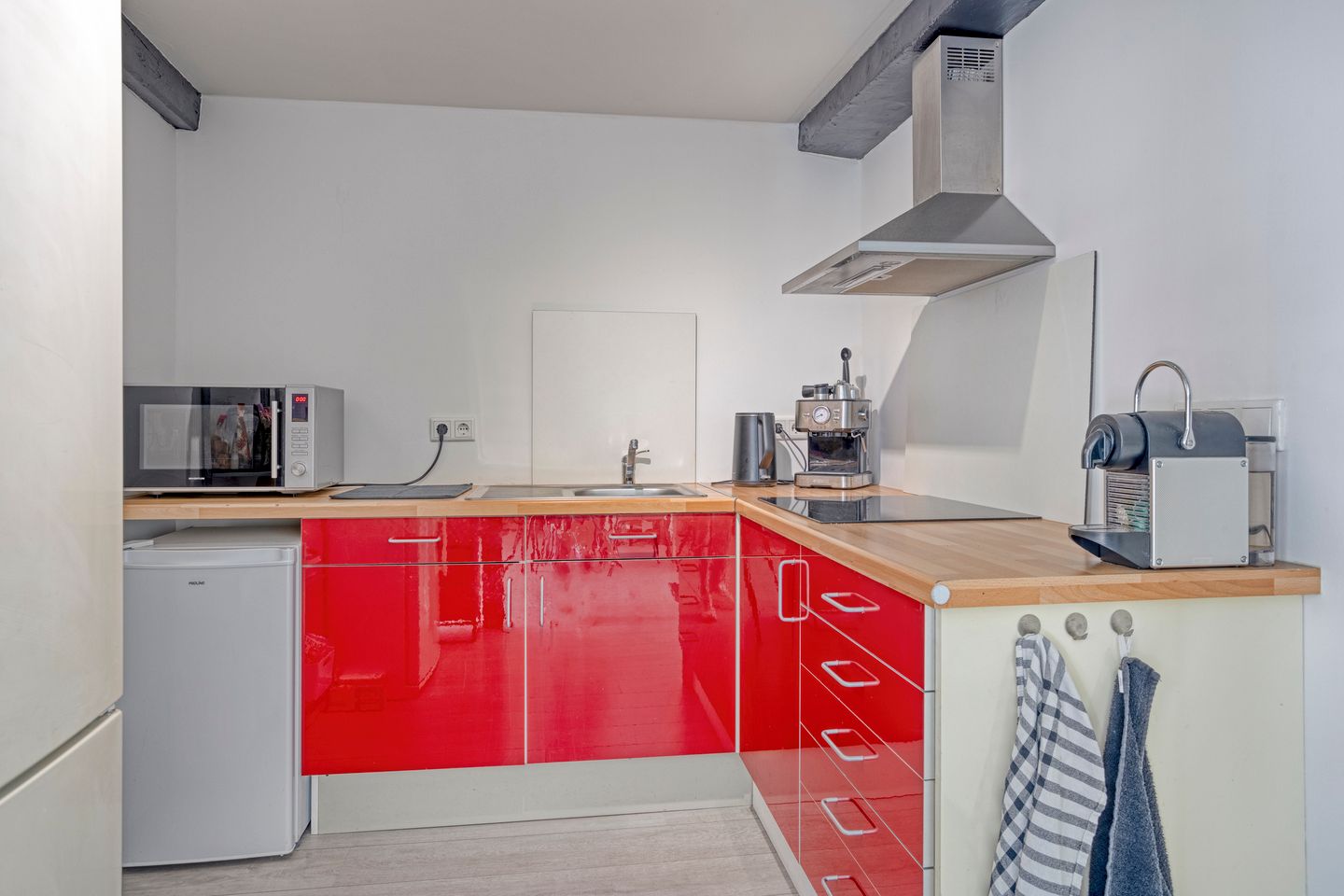 Photo 4 of Lange Bisschopstraat 9-A