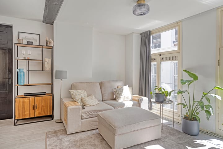 Foto 7 van Lange Bisschopstraat 9-A