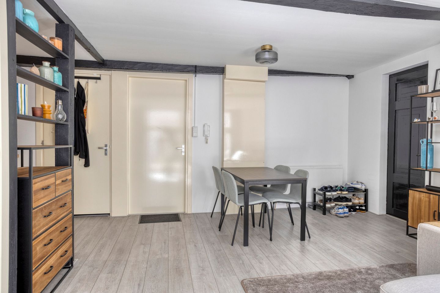 Photo 10 of Lange Bisschopstraat 9-A