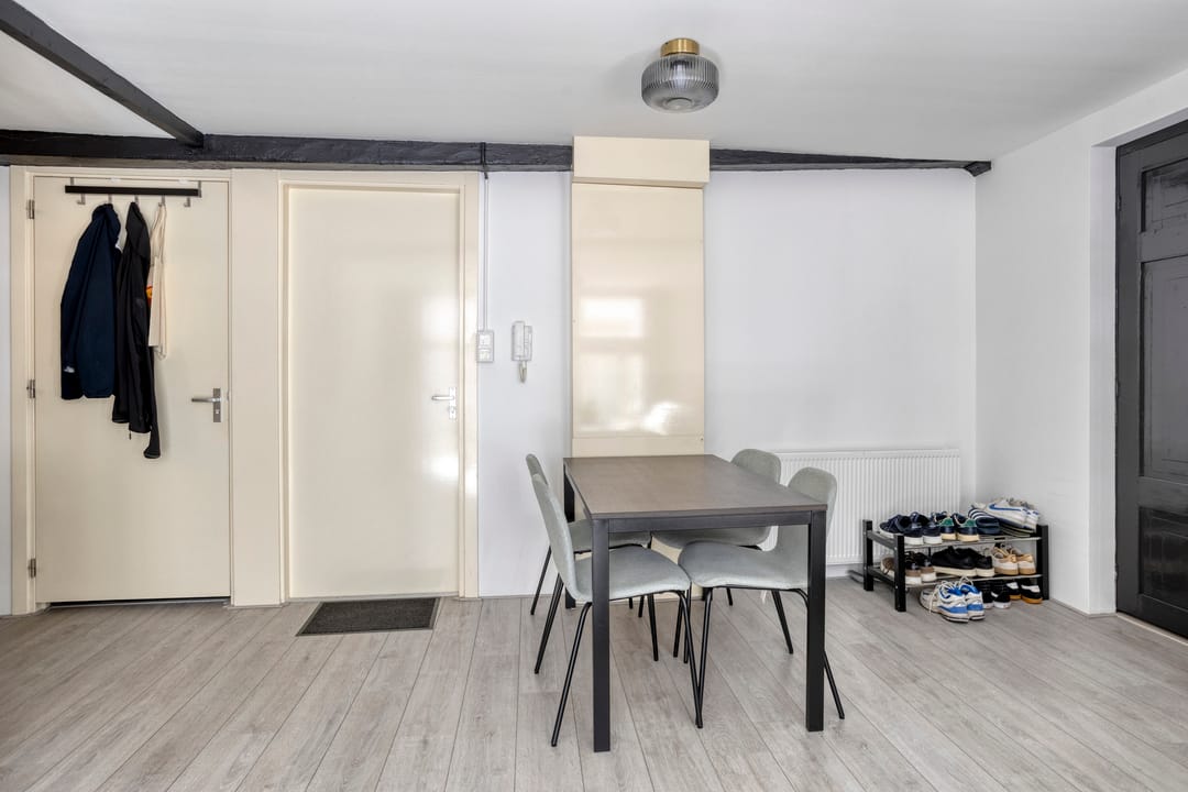 Photo 13 of Lange Bisschopstraat 9-A