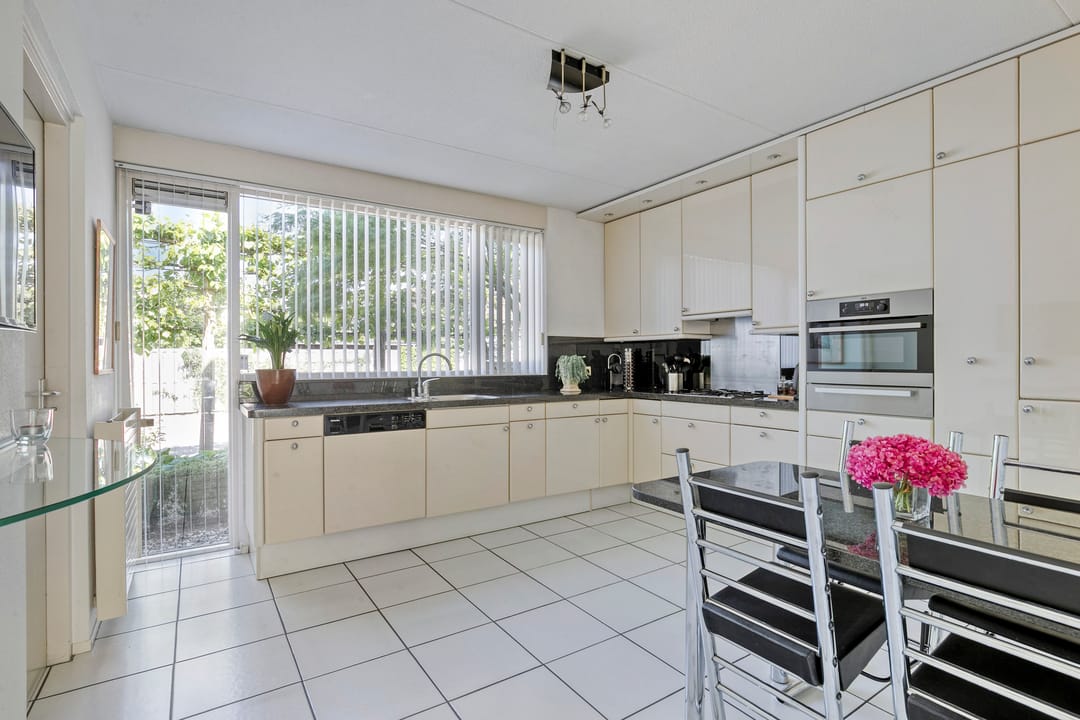 Foto 8 van Hoefbladstraat 6