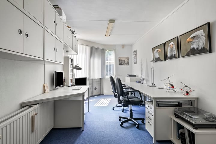 Photo 10 of Hoefbladstraat 6