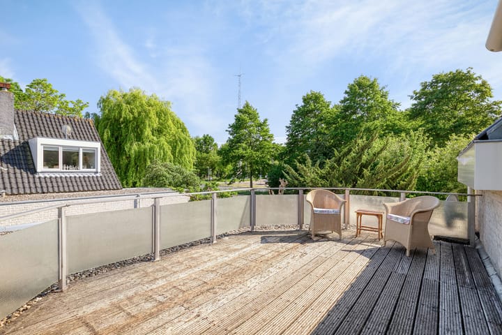 Photo 16 of Hoefbladstraat 6