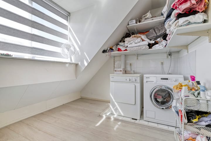 Photo 20 of Hoefbladstraat 6