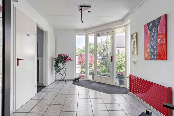 Photo 28 of Hoefbladstraat 6