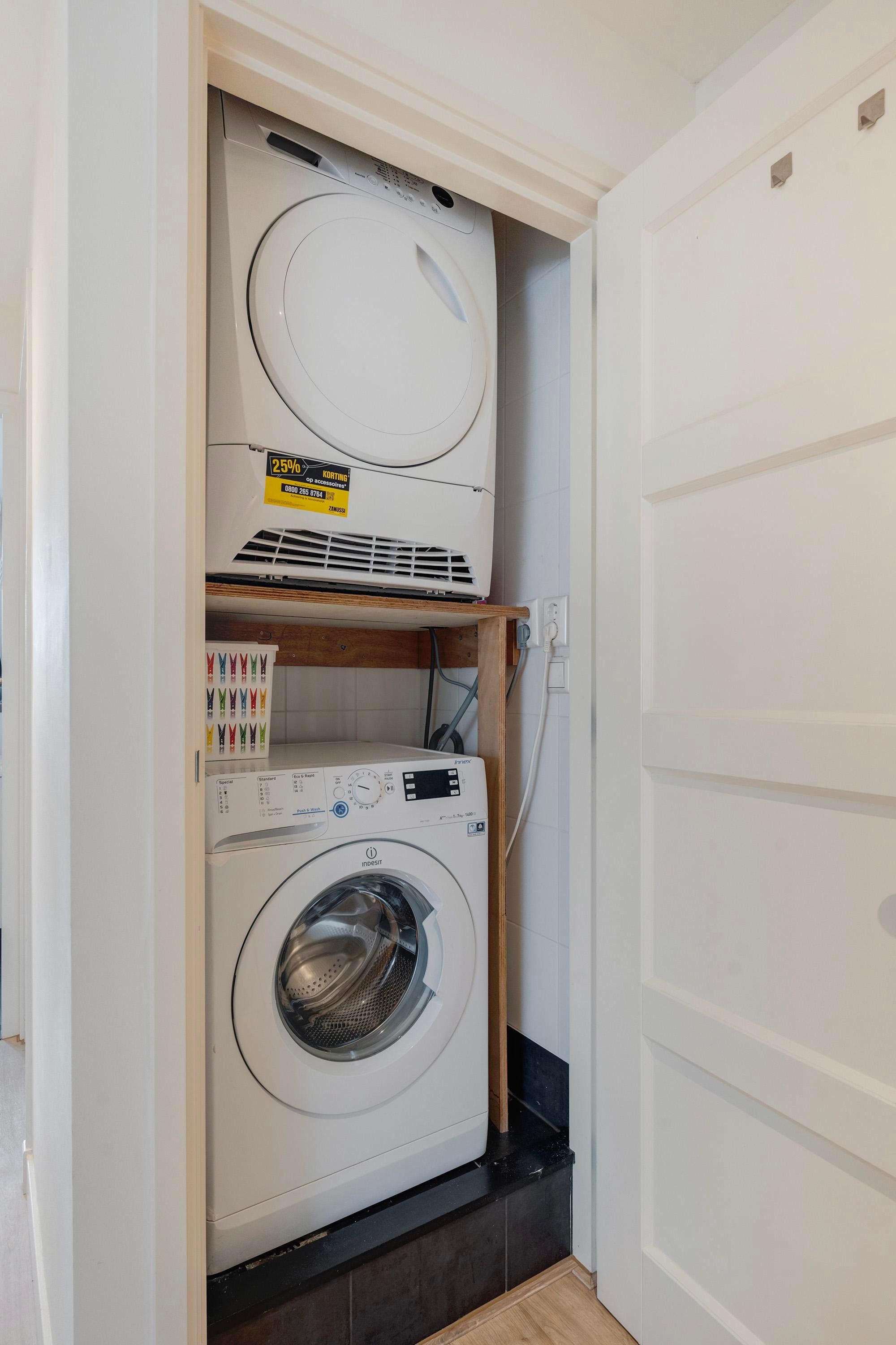 Foto 24 van Prins Bernhardlaan 19