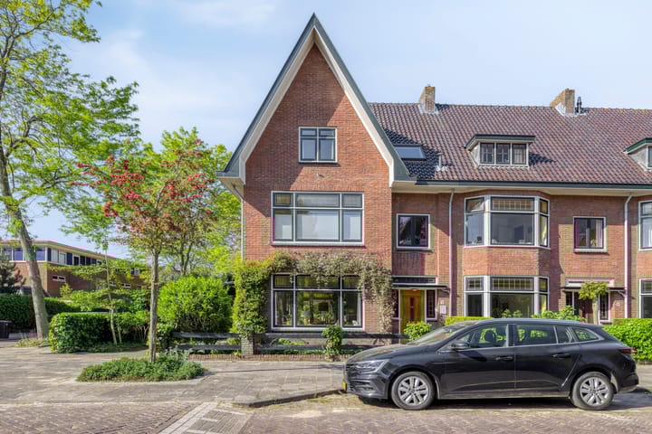 Foto 1 van Roodenburgerstraat 51