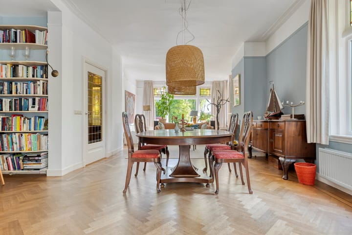 Foto 13 van Roodenburgerstraat 51