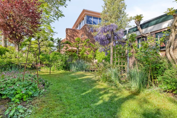 Foto 48 van Roodenburgerstraat 51