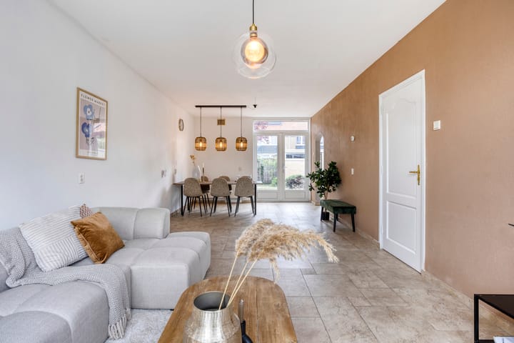 Foto 2 van Nuijenslaan 8