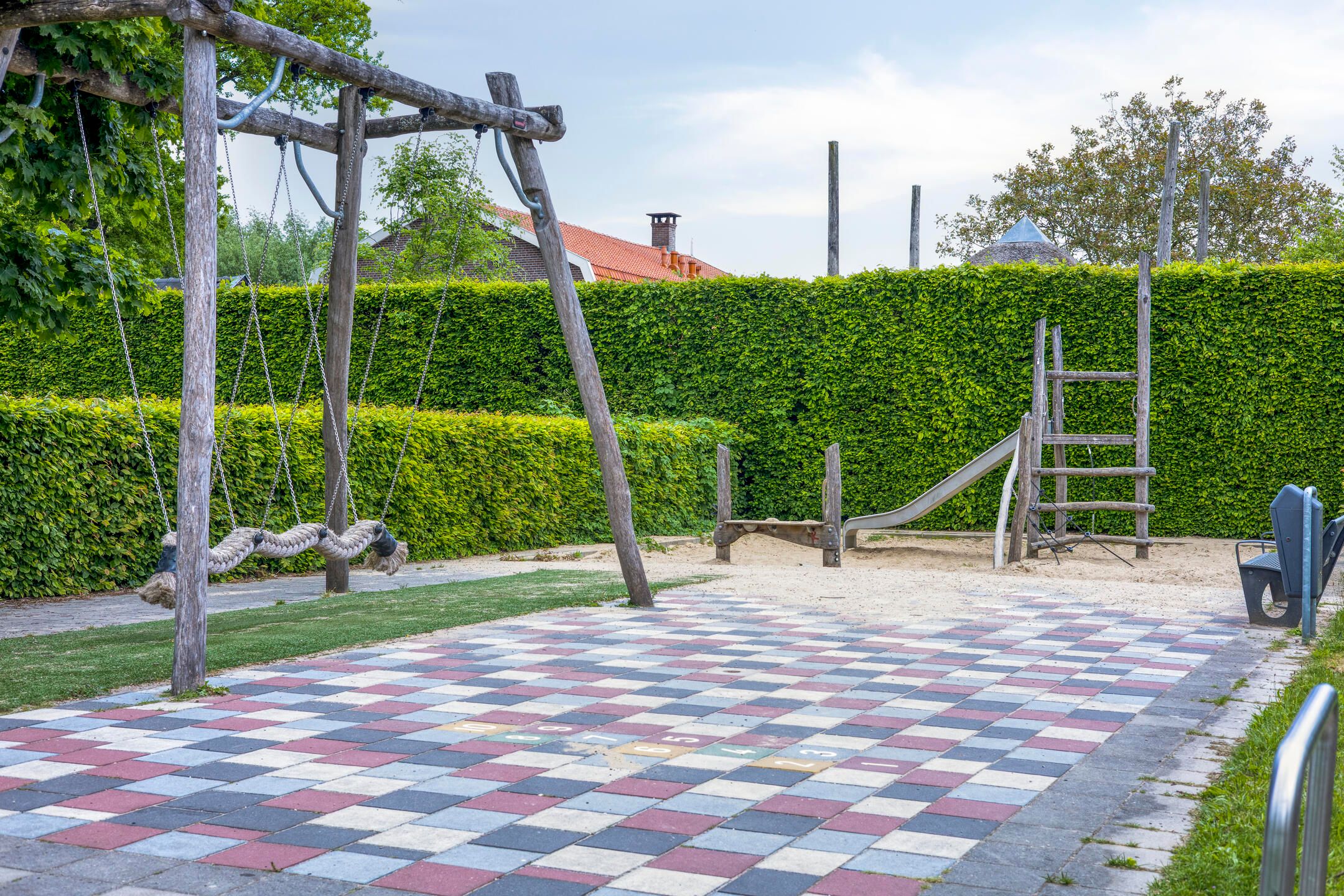 Foto 36 van Ceram 95