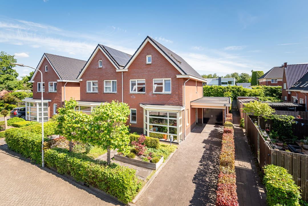 Foto 1 van Herman van Velzenstraat 21