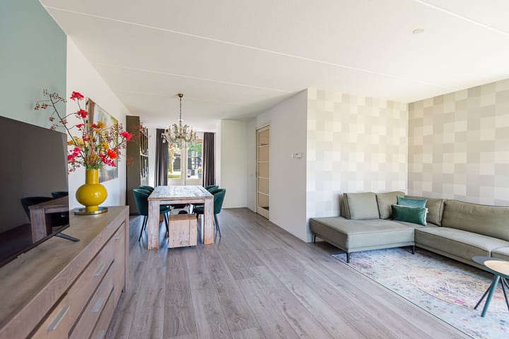 Foto 10 van Herman van Velzenstraat 21