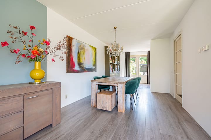 Foto 15 van Herman van Velzenstraat 21