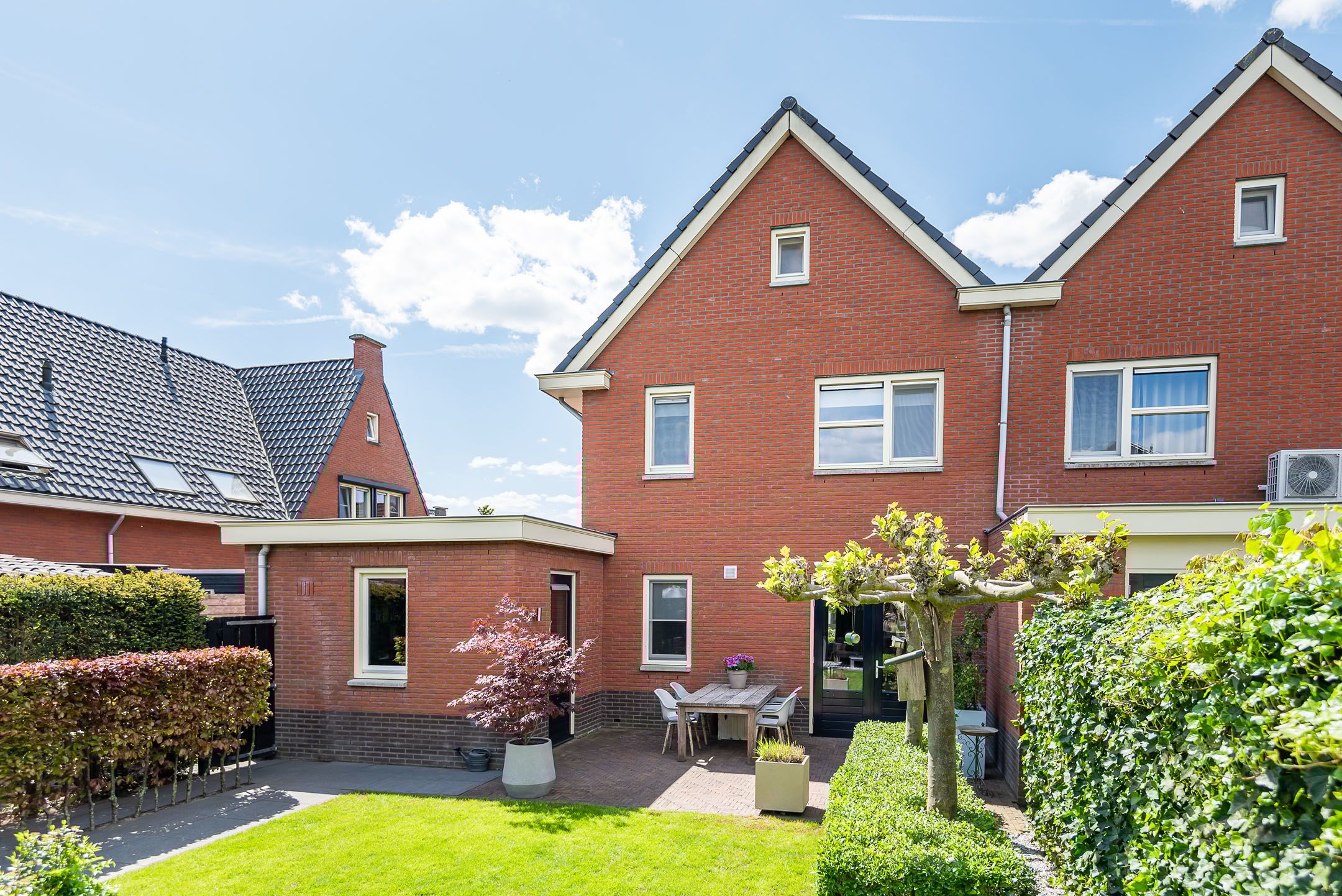 Foto 39 van Herman van Velzenstraat 21