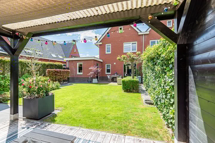 Foto 41 van Herman van Velzenstraat 21