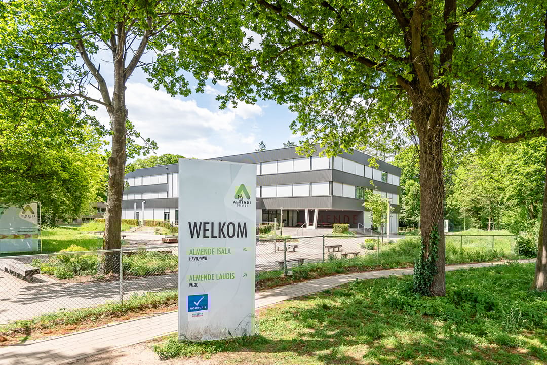 Foto 53 van Herman van Velzenstraat 21