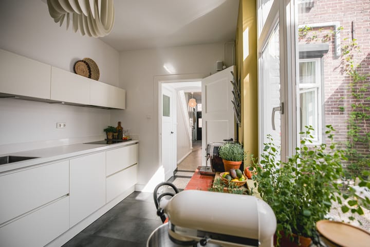 Photo 20 of Voogdijstraat 12