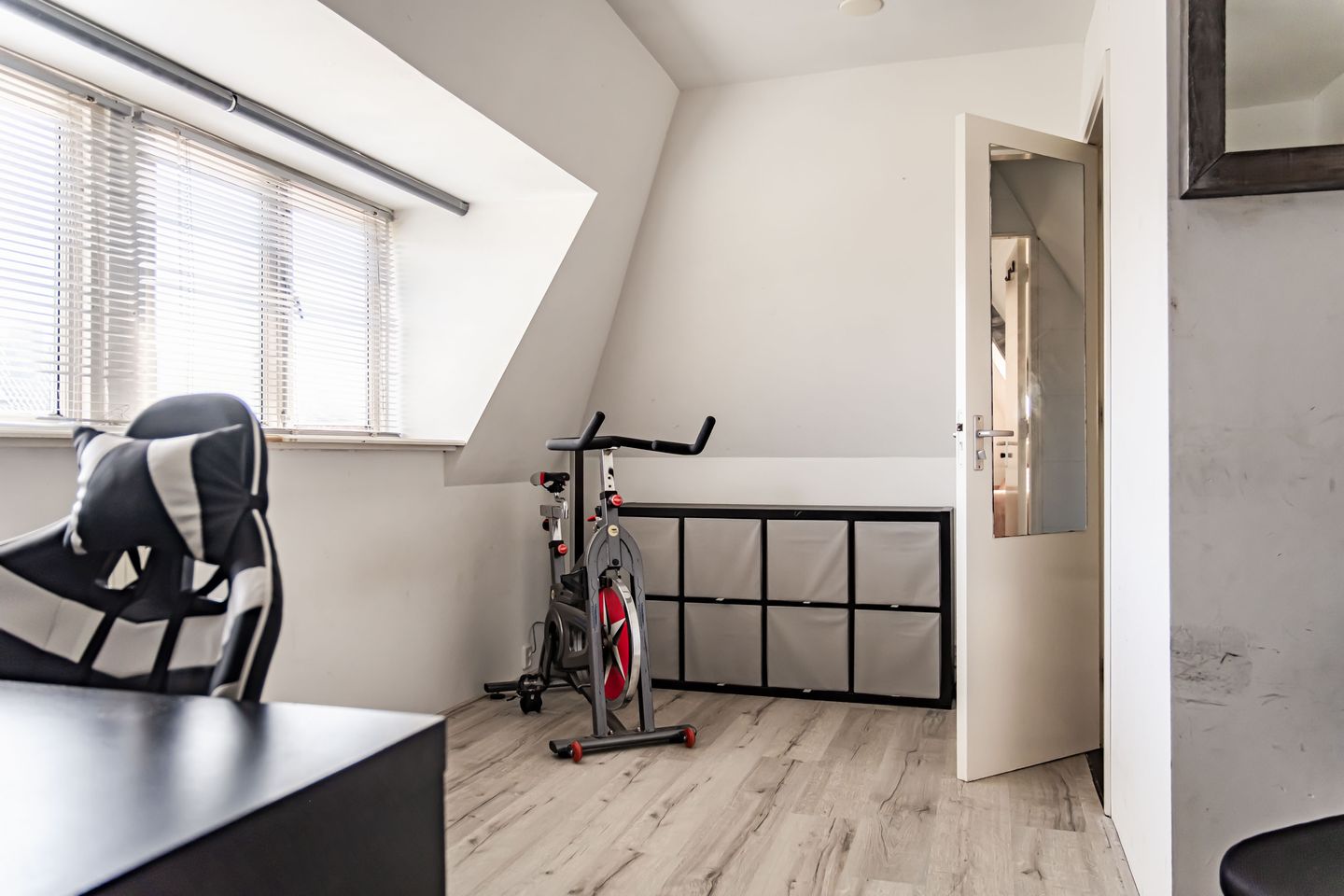 Photo 40 of Spoorzichtlaan 11