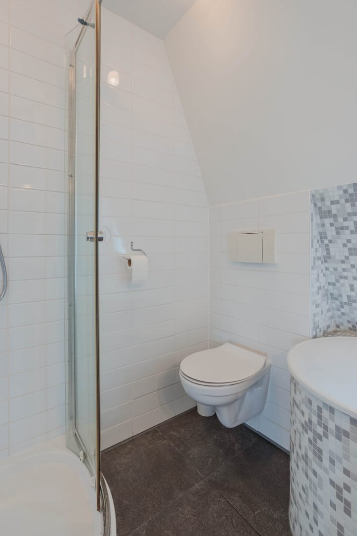 Photo 36 of Emmaweg 17