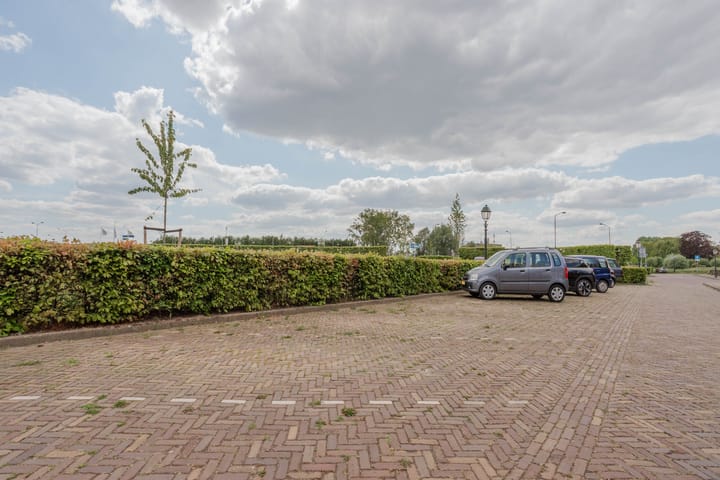 Photo 47 of Emmaweg 17