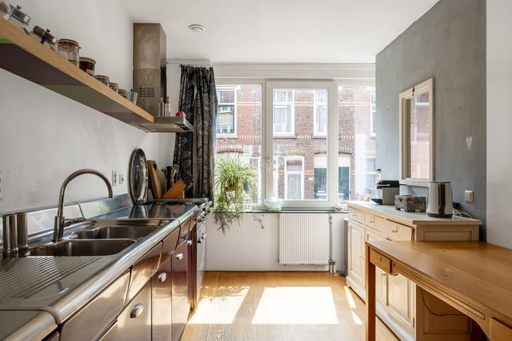 Foto 10 van Zestienhovenstraat 21