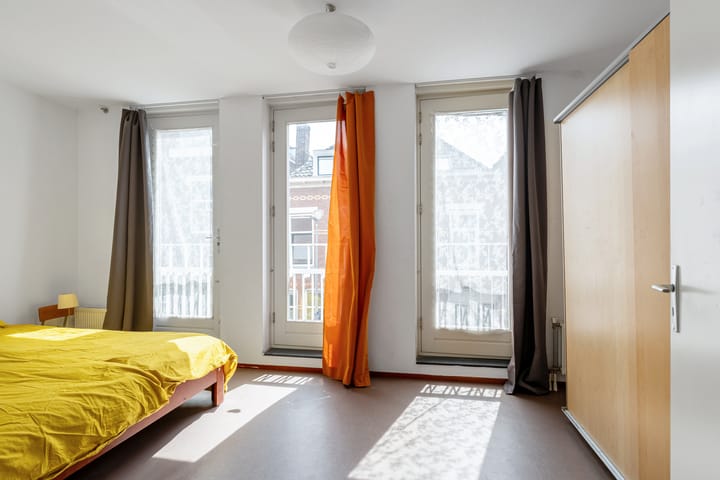 Foto 19 van Zestienhovenstraat 21