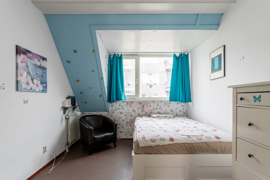 Foto 22 van Zestienhovenstraat 21