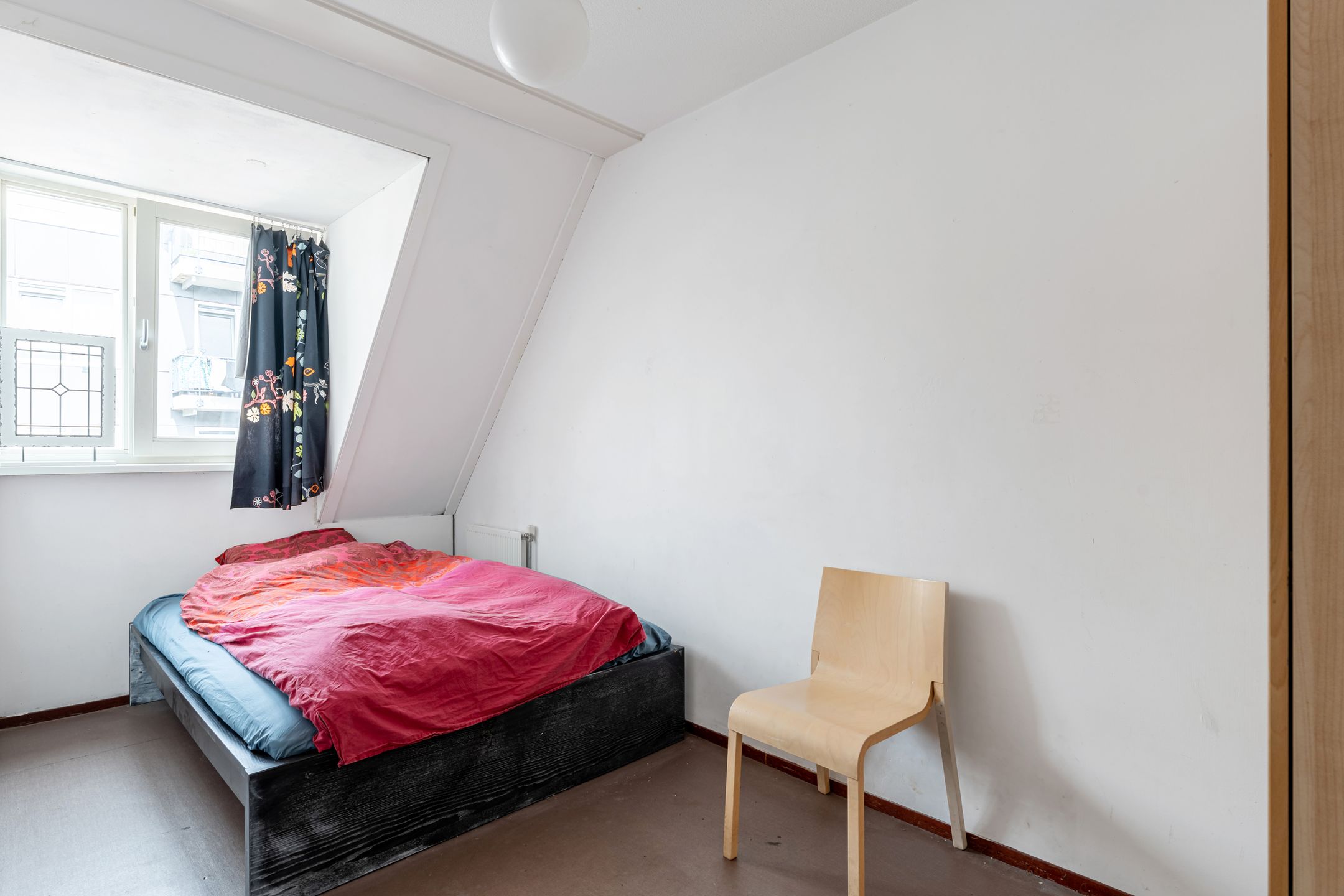 Foto 27 van Zestienhovenstraat 21