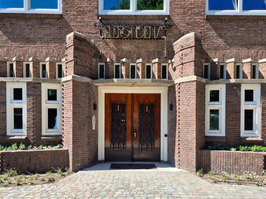 Bekijk foto 3 van Kamerlingh Onneslaan 1-A