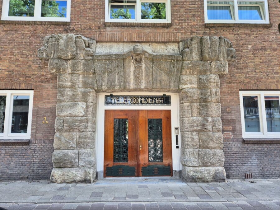 Bekijk foto 5 van Kamerlingh Onneslaan 1-A