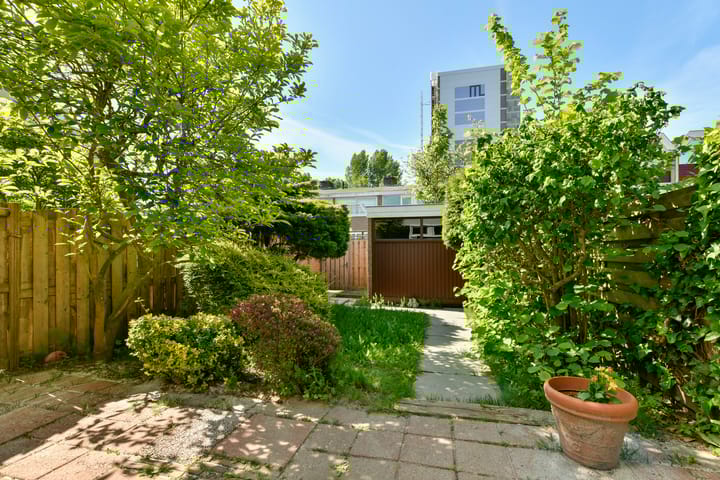 Foto 9 van Maarten Lutherweg 274