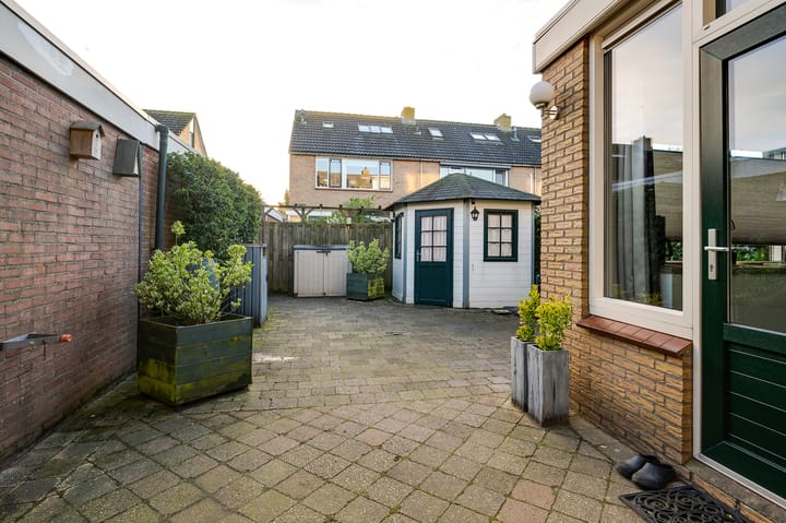 Foto 22 van Ribesstraat 6